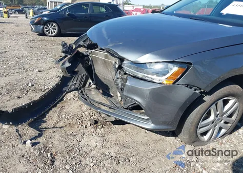 2018 Volkswagen Jetta 1.4T S from USA, damaged, VIN 3VW2B7AJ2JM204507